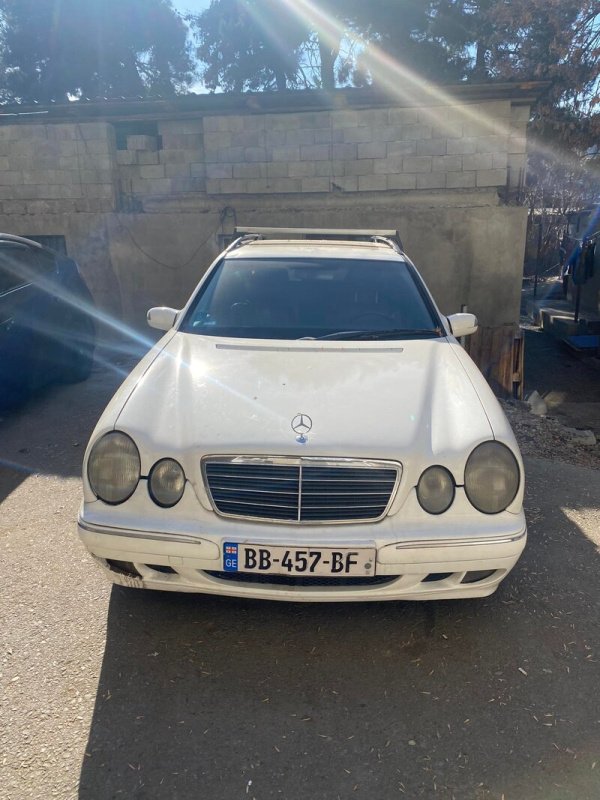 ფოტო 1 Mercedes-Benz E-Class 2000