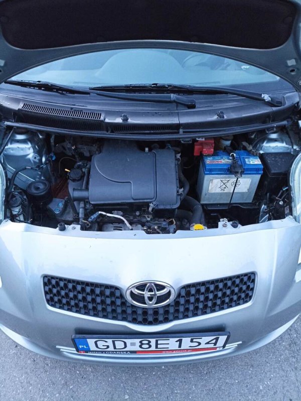 ფოტო 1 TOYOTA Yaris 2006