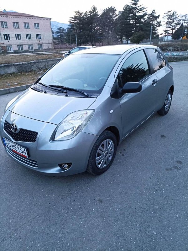 ფოტო 6 TOYOTA Yaris 2006