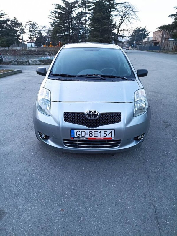 ფოტო 8 TOYOTA Yaris 2006