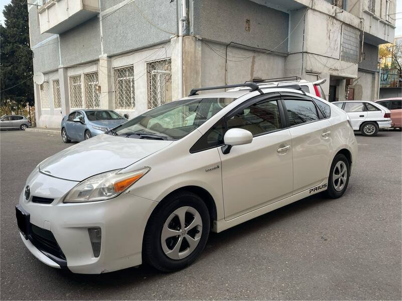 ფოტო 5 TOYOTA Prius 2013
