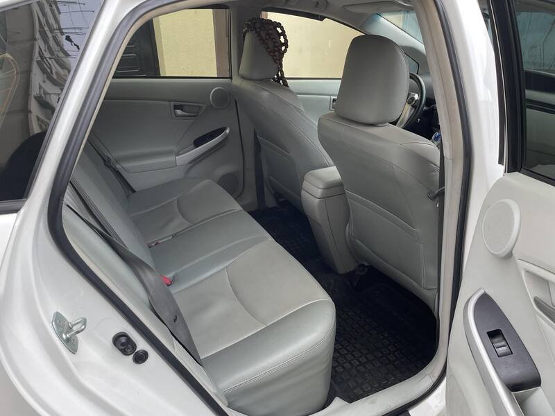 ფოტო 7 TOYOTA Prius 2013