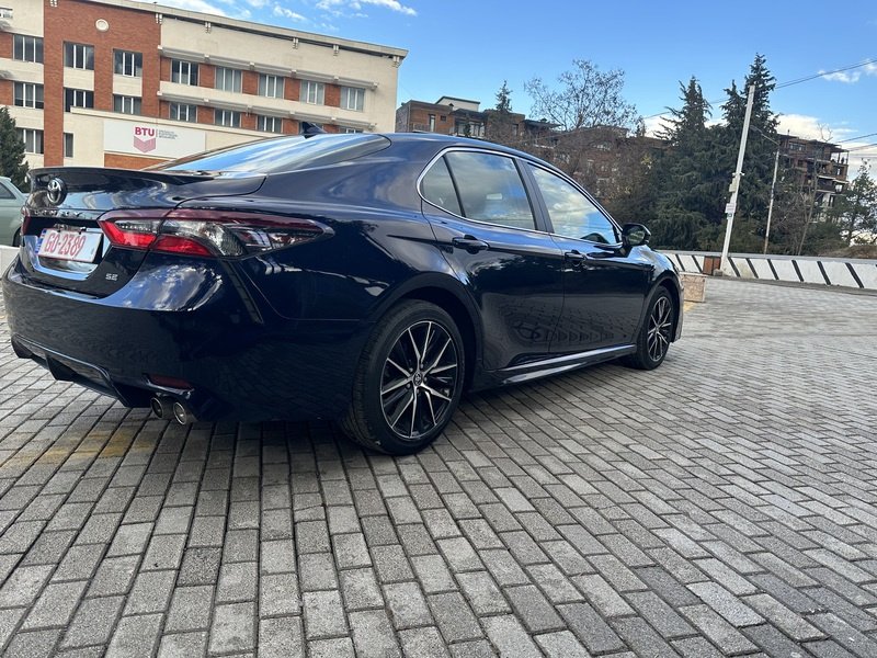 ფოტო 4 TOYOTA Camry 2021