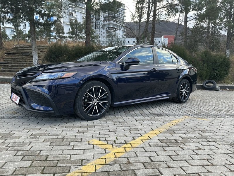 ფოტო 7 TOYOTA Camry 2021