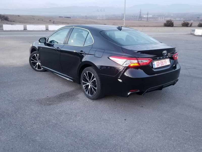 ფოტო 10 TOYOTA Camry 2019