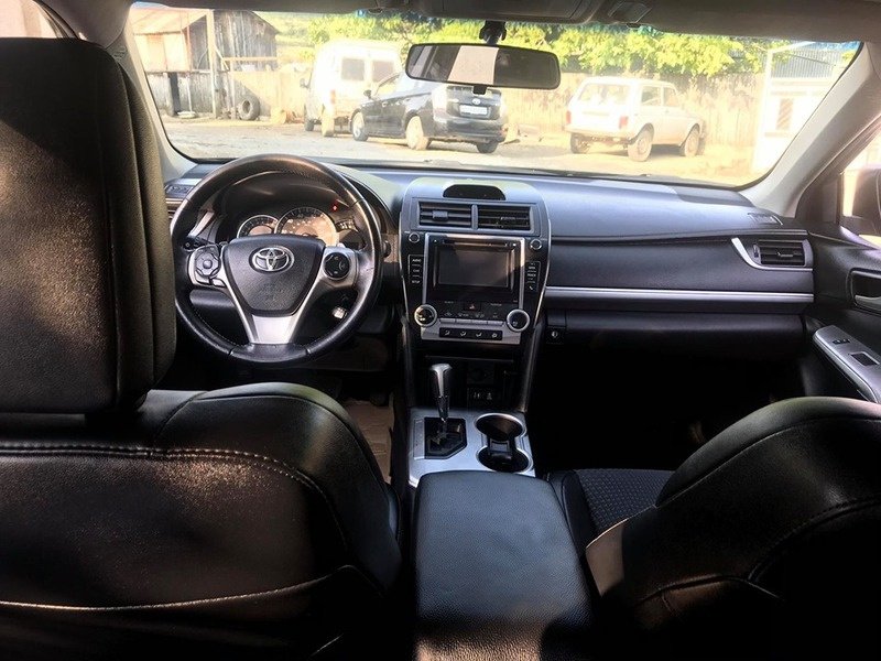 ფოტო 3 TOYOTA Camry 2014