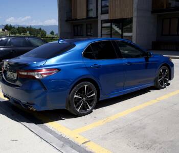 ფოტო 2 TOYOTA Camry 2018 thumb