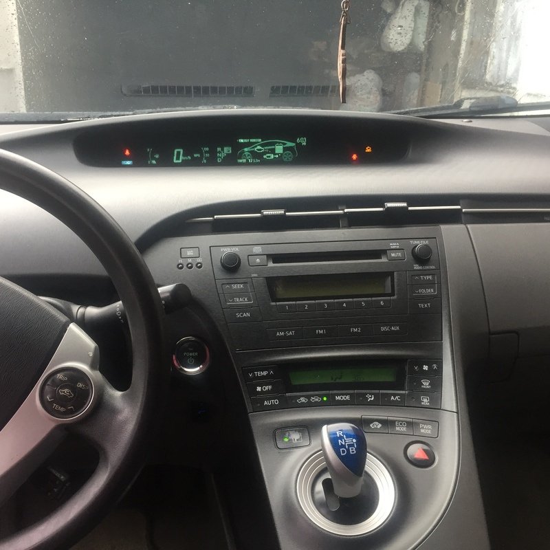 ფოტო 6 TOYOTA Prius 2011
