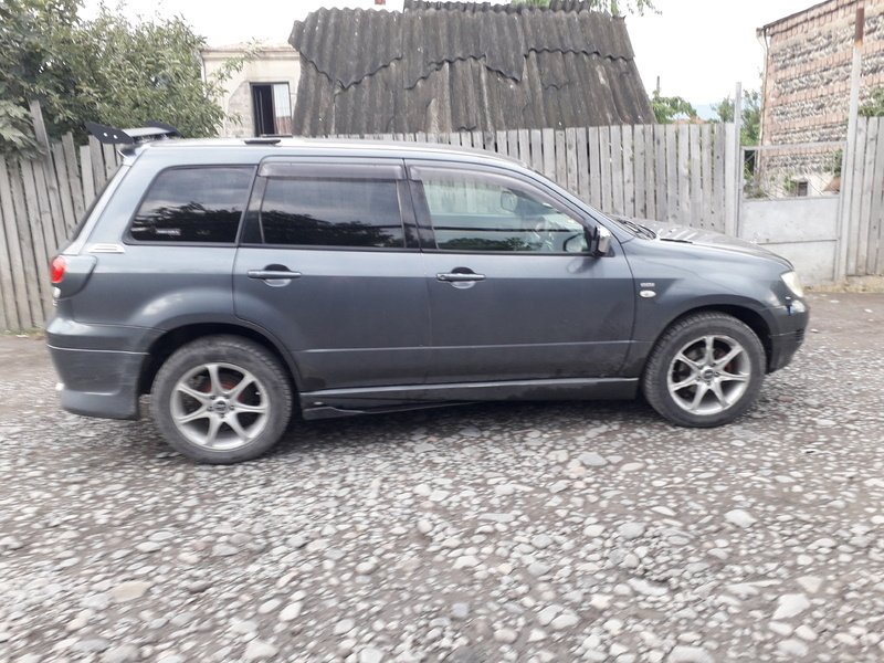 ფოტო 1 MITSUBISHI Airtrek 2001
