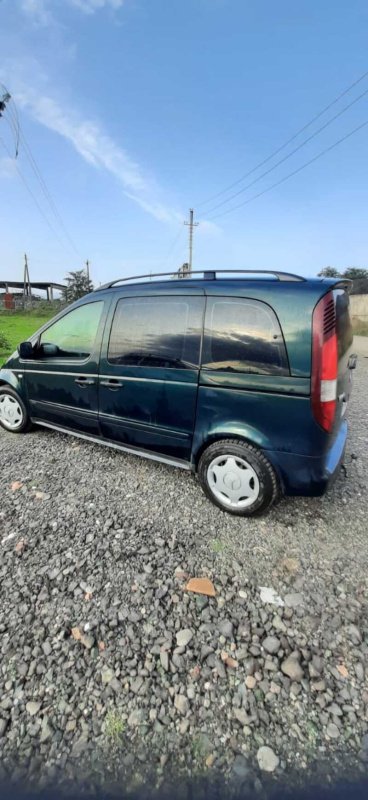 ფოტო 3 Mercedes-Benz Vaneo 2004