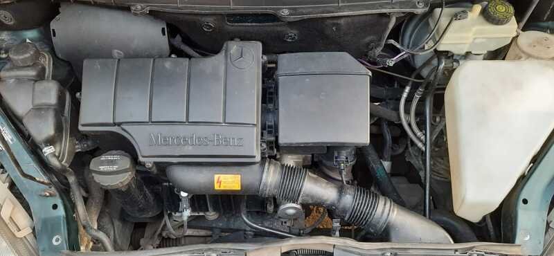 ფოტო 5 Mercedes-Benz Vaneo 2004
