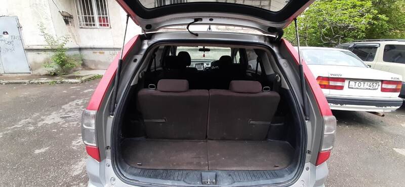 ფოტო 5 HONDA Stream 2006